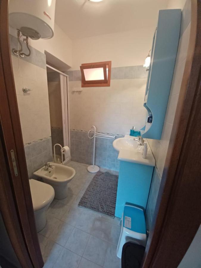 Casa Sibilla Bi-Locale Con Terrazza A 60 Metri Dal Mare Appartement Marinella  Buitenkant foto