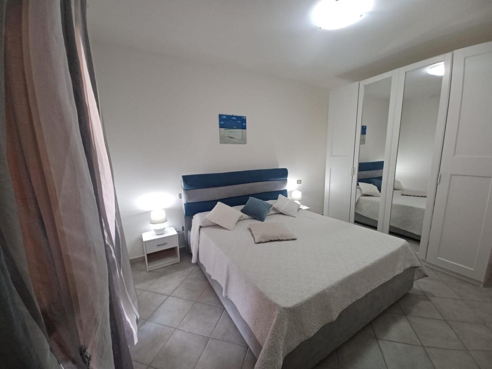 Casa Sibilla Bi-Locale Con Terrazza A 60 Metri Dal Mare Appartement Marinella  Buitenkant foto
