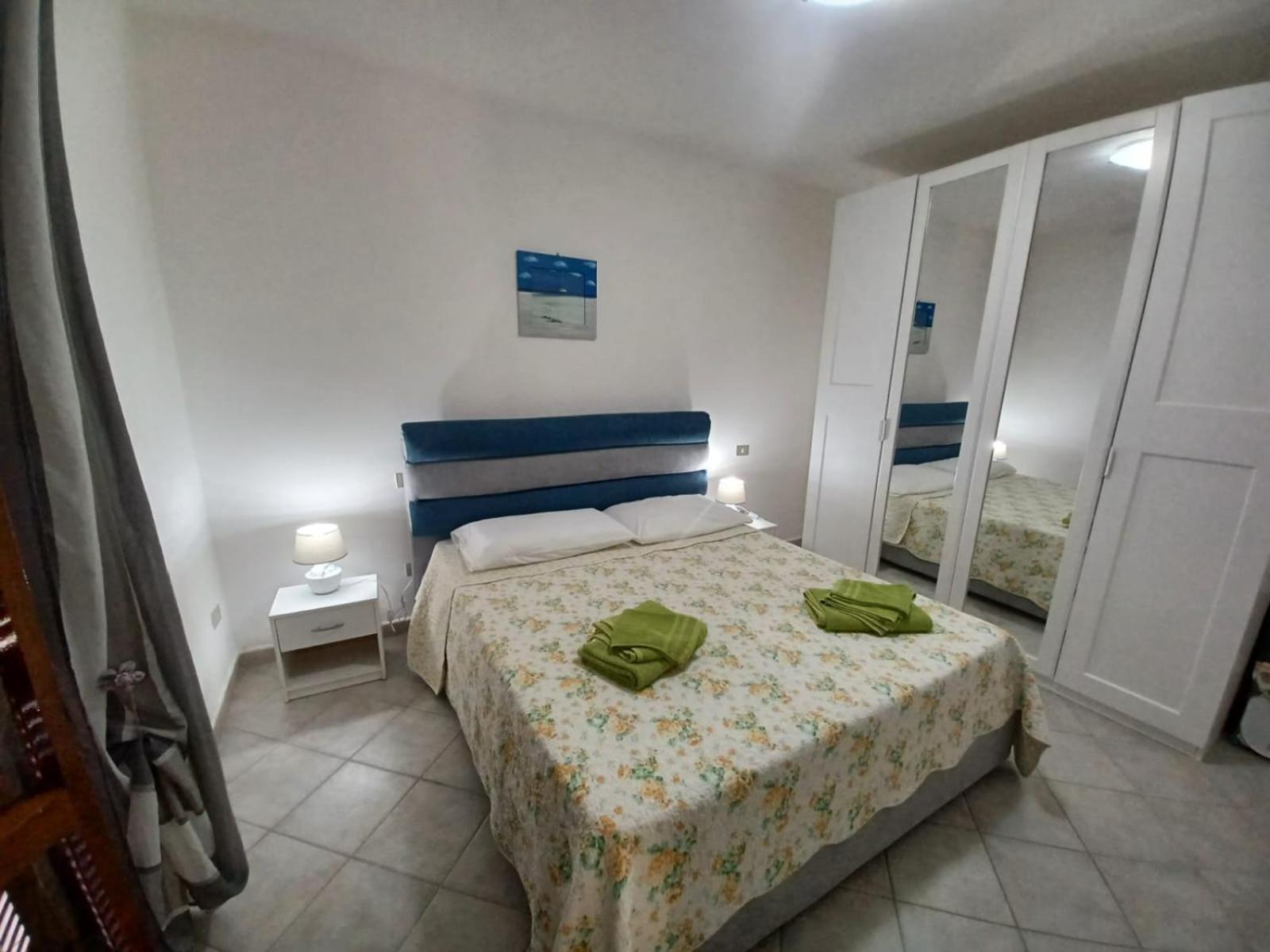 Casa Sibilla Bi-Locale Con Terrazza A 60 Metri Dal Mare Appartement Marinella  Buitenkant foto