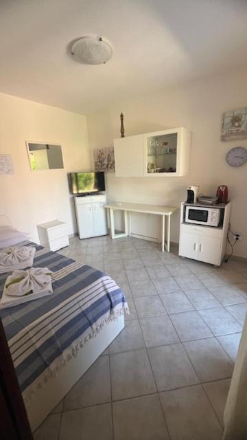 Casa Sibilla Bi-Locale Con Terrazza A 60 Metri Dal Mare Appartement Marinella  Buitenkant foto